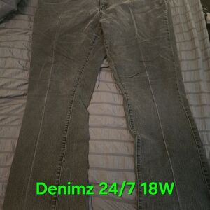 Denim 24/7 Women's Gray Straight Leg Jeans